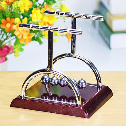 Newton's Cradle Desk Toy