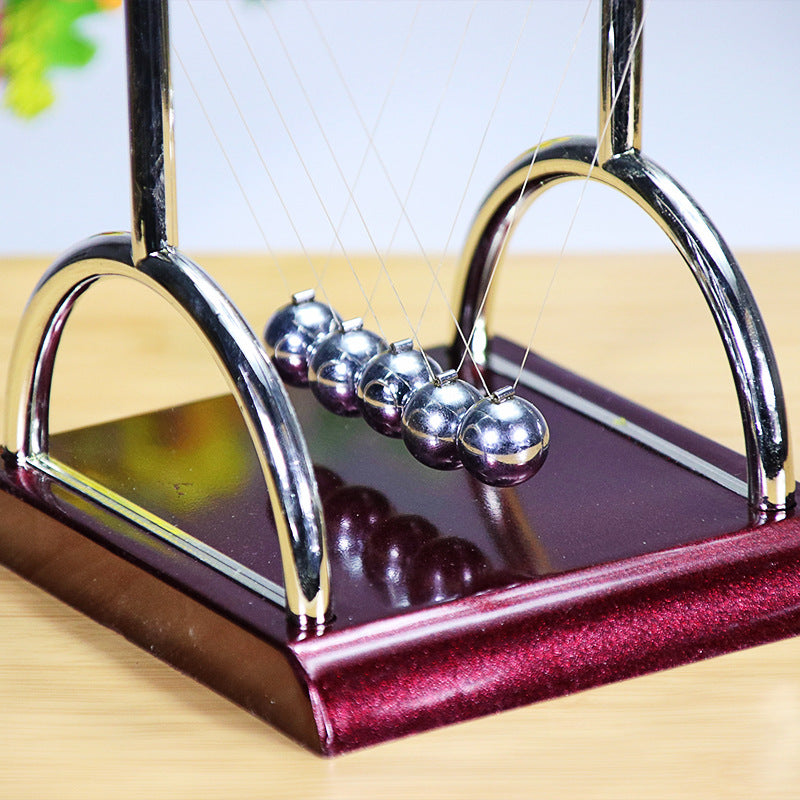 Newton's Cradle Desk Toy