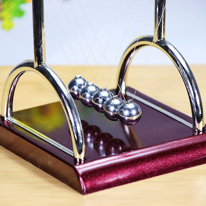 Newton's Cradle Desk Toy